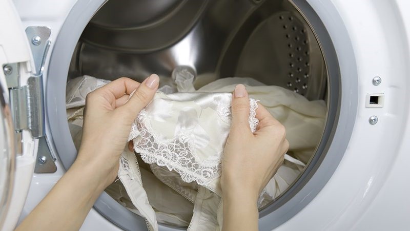 Как отбелить посеревший бюстгальтер и другие предметы одежды