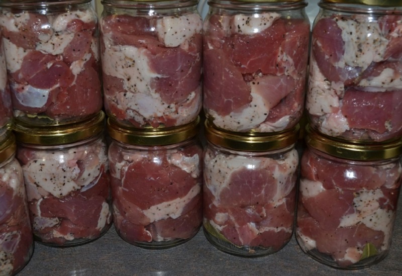 Забыли, какой вкус должен быть у настоящей тушенки? Записывайте рецепт, дорогие! Хранится в холодильнике до шести месяцев